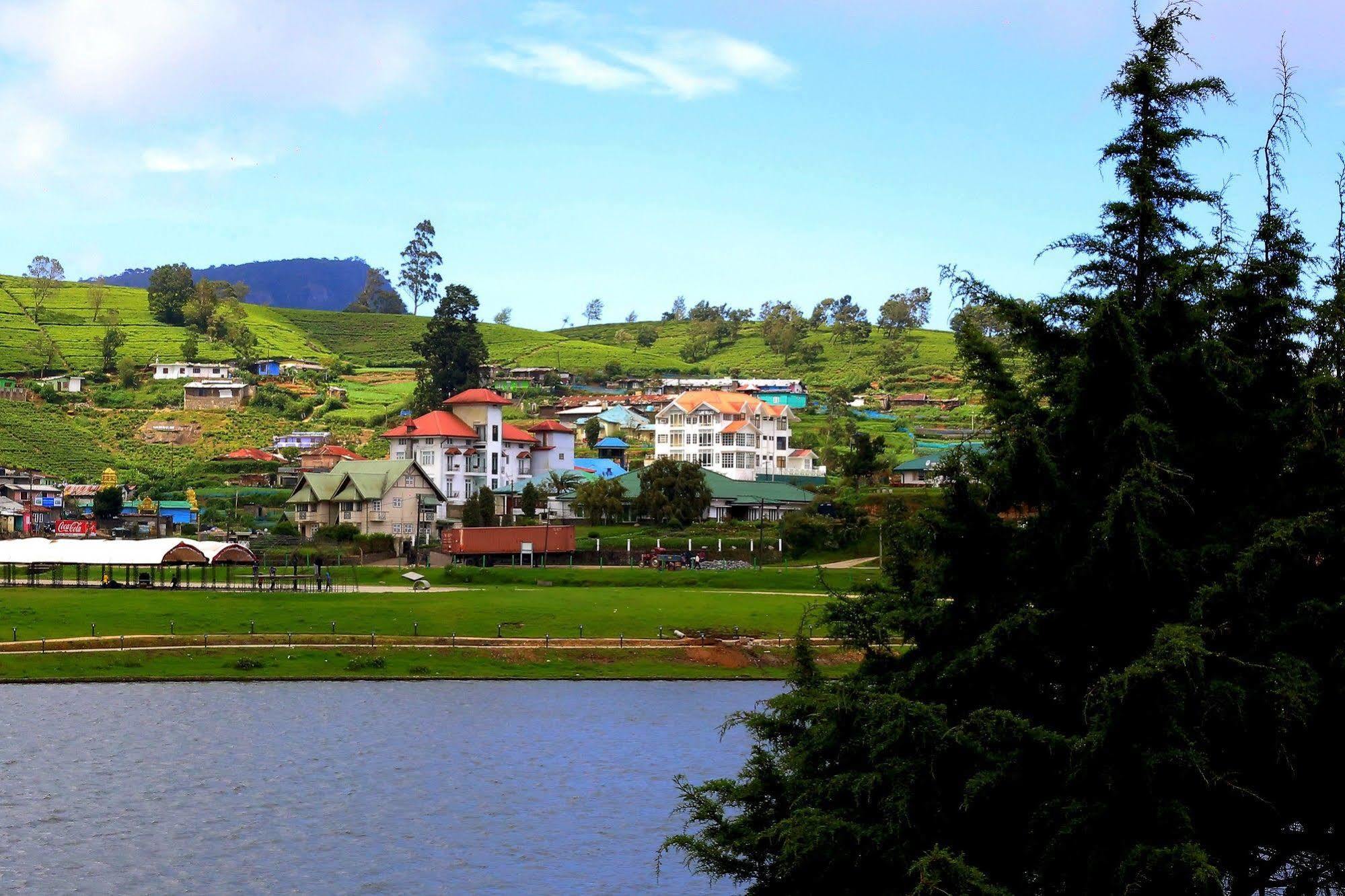 Royal Pearl Hills Hotel Nuwara Eliya Exterior photo